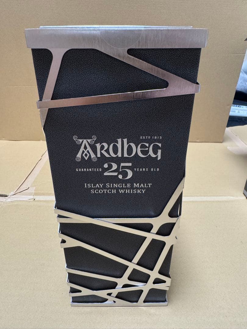 新品 アードベッグ Ardbeg 25年 700ml 46%