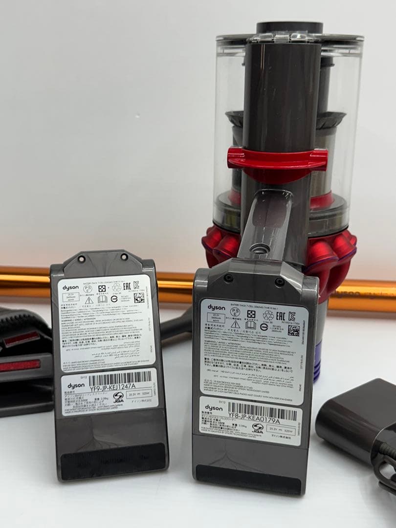 赤　動作保証品　ダイソン　掃除機　SV12 本体　純正品　フルセット　中古　美品