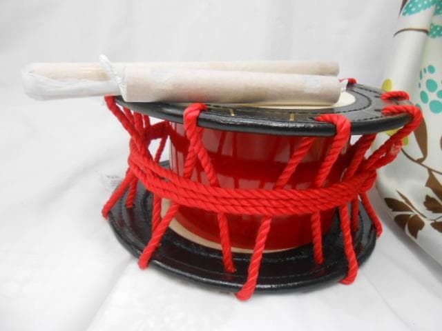 新品未使用(送料無料)14.980円　Rエイサー締め太鼓25cm 撥付き