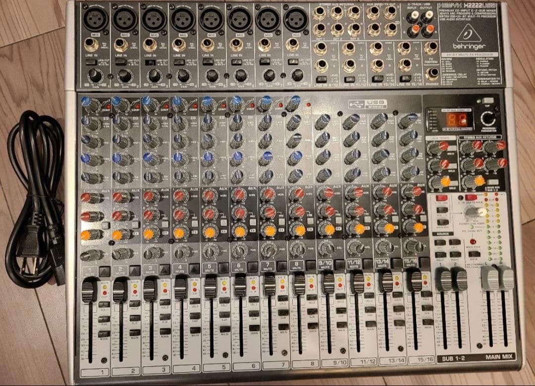 【behringer】HENYX X2222USB卓上アナログミキサー