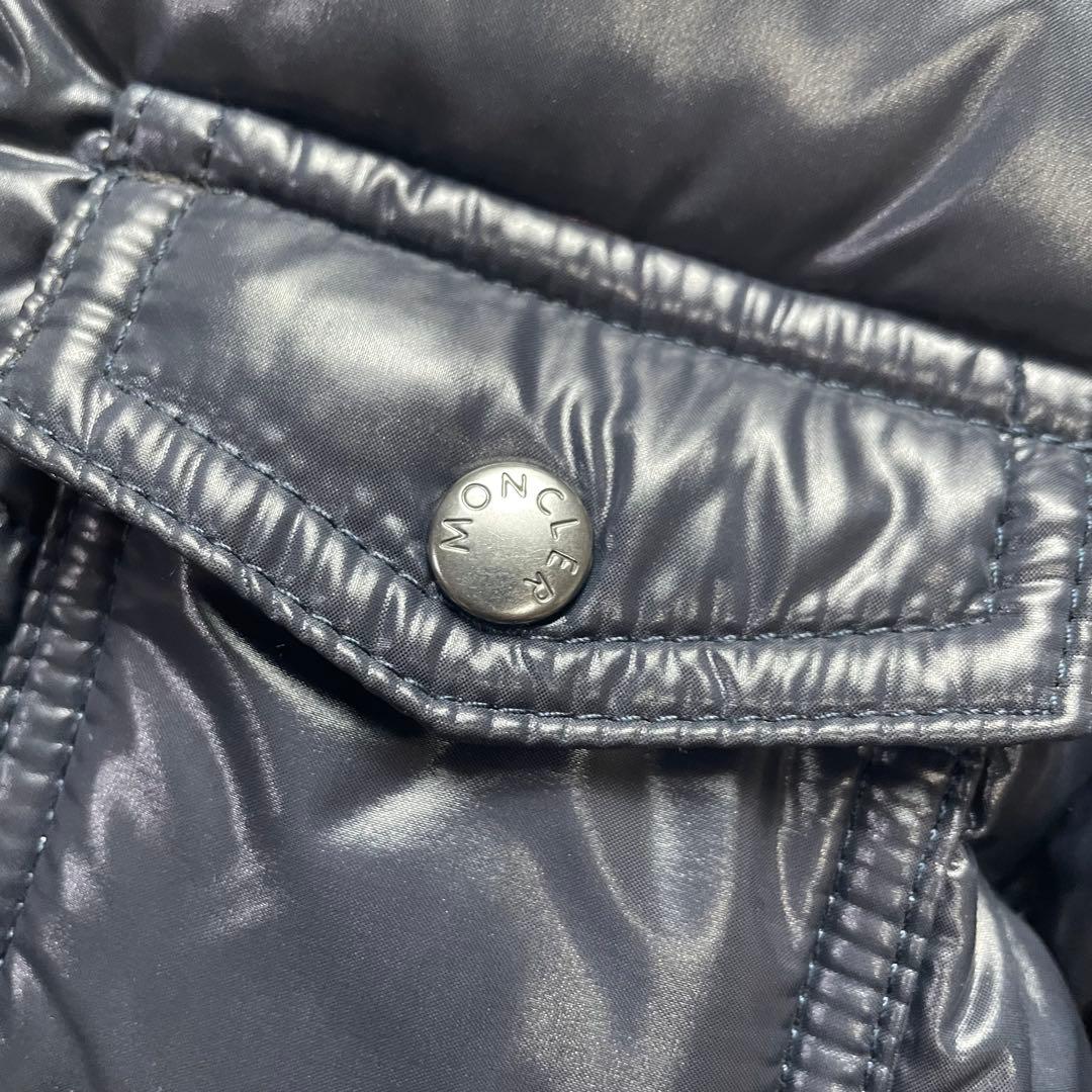 高級感✨モンクレール ロンパース ダウン サイズ80 子供服 黒 ロゴ入り 美品