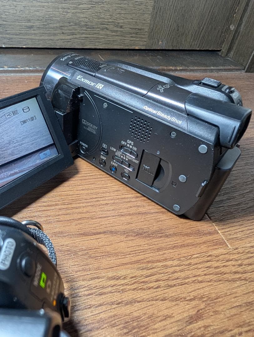 【2台】SONY HDR-XR520V デジタルビデオカメラ　ソニー