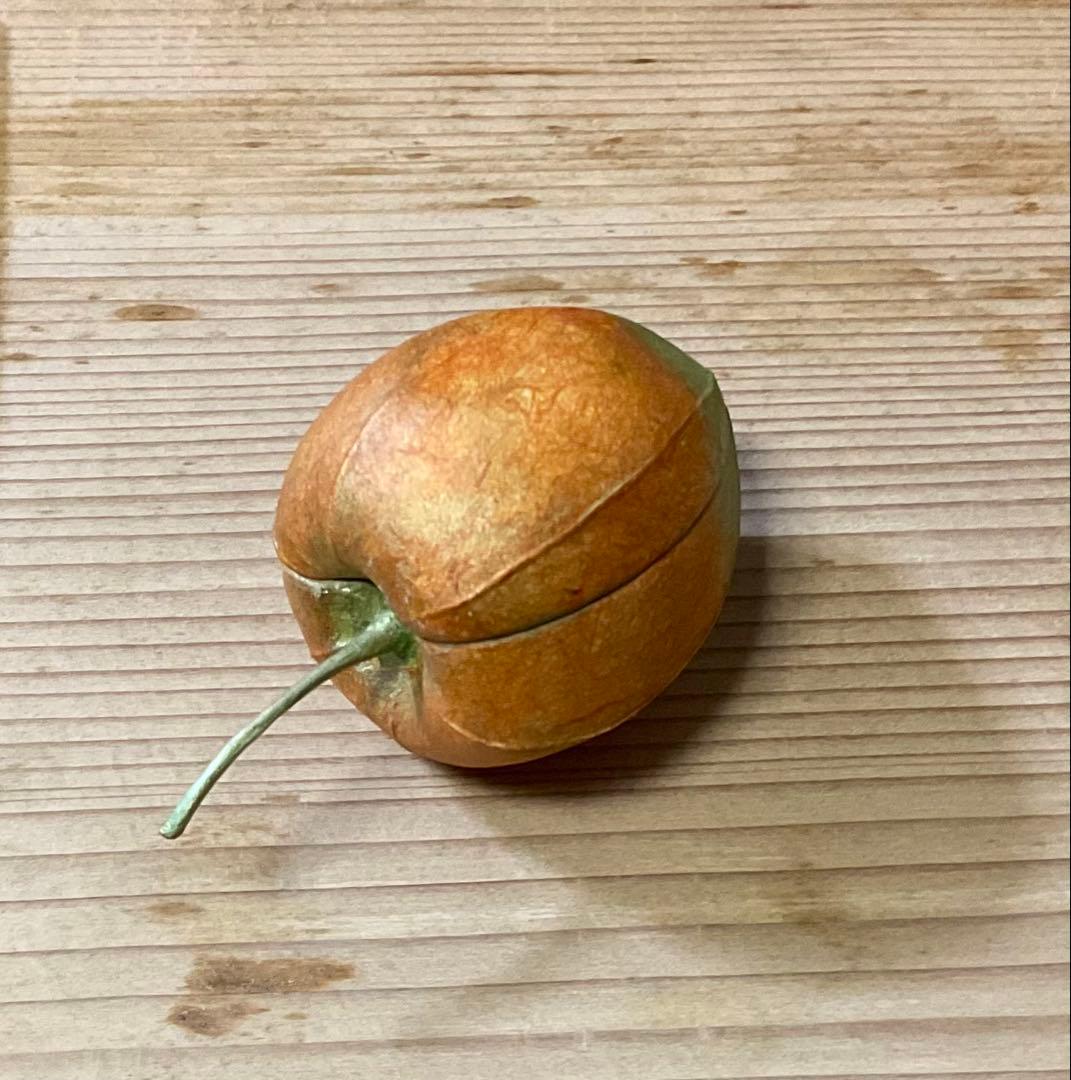 ほおずき図 香合 北原悦子作 木彫塗り 」(共箱)