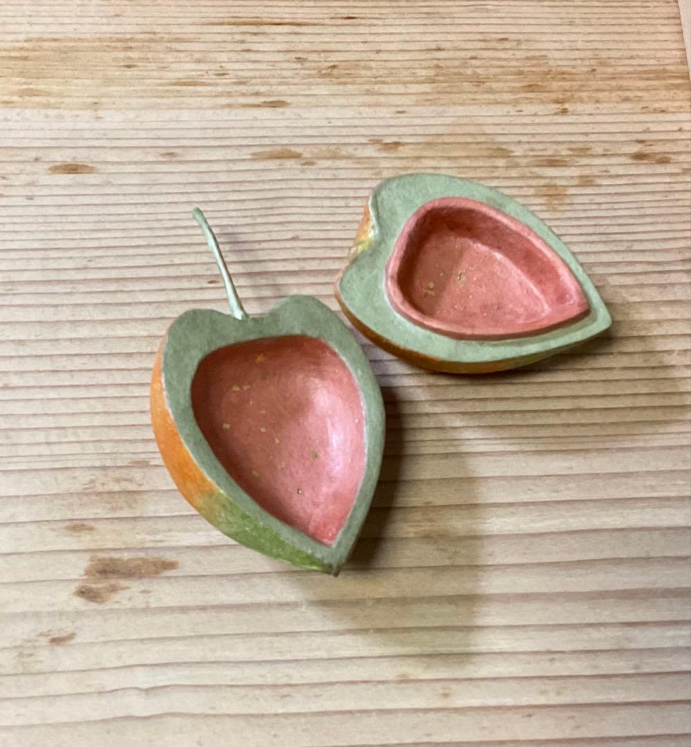 ほおずき図 香合 北原悦子作 木彫塗り 」(共箱)