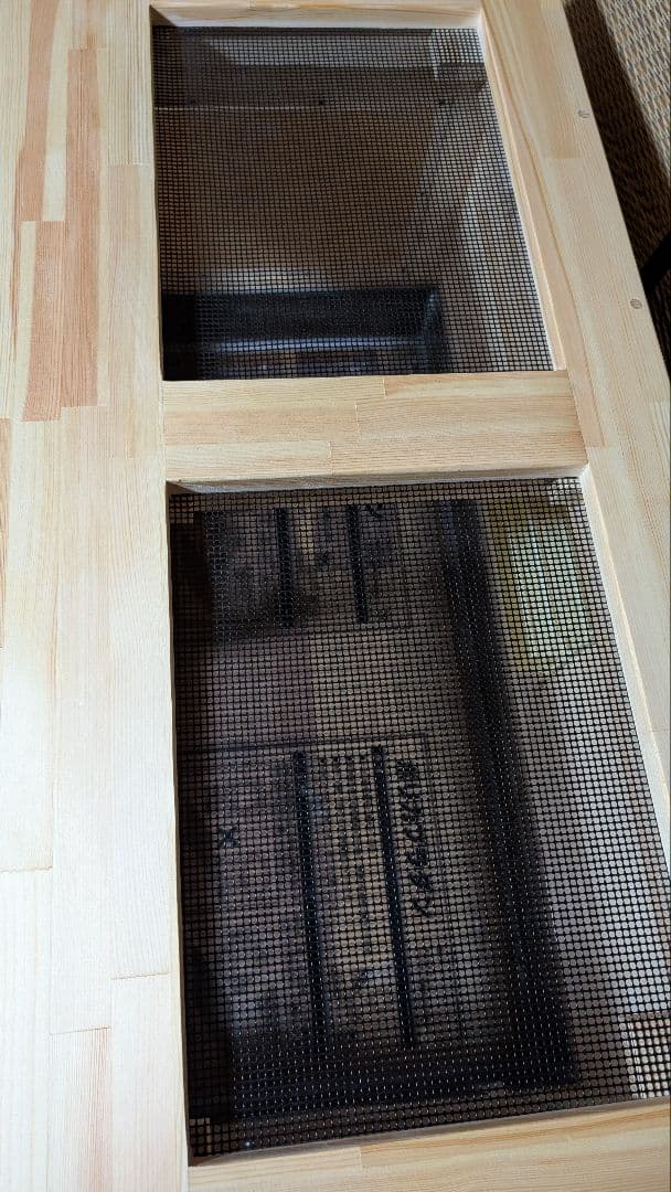 アルミサッシ仕様。赤松集成材１８ミリ900×500×500蜜蝋オイル仕上げ