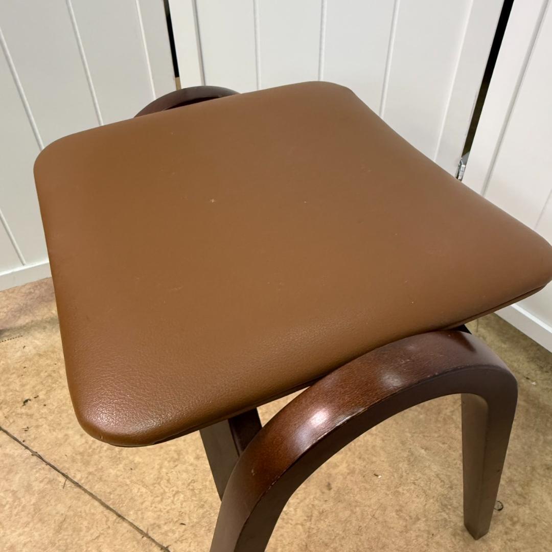 ★秋田木工　剣持勇　スタッキングスツール　No.202