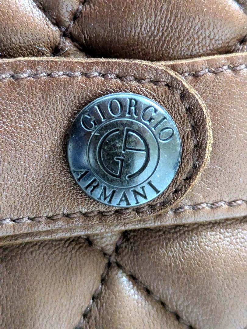 ⭐ゴン GIORGIO ARMANI キルティングデザイン手袋 ボタン付き