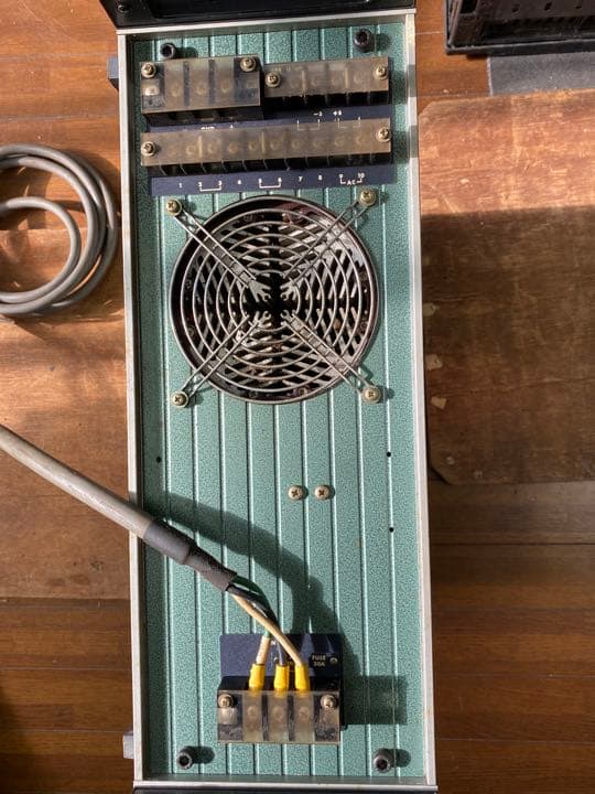 じぃじ　電源菊水　PAD 0〜35V 30A 連続フル使用可