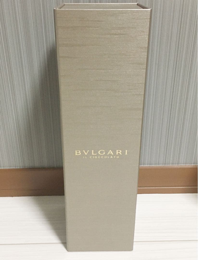 クリュッグ　グランド・キュヴェ ＜ハーフボトル＞ブルガリ・ギフトボックス 入り