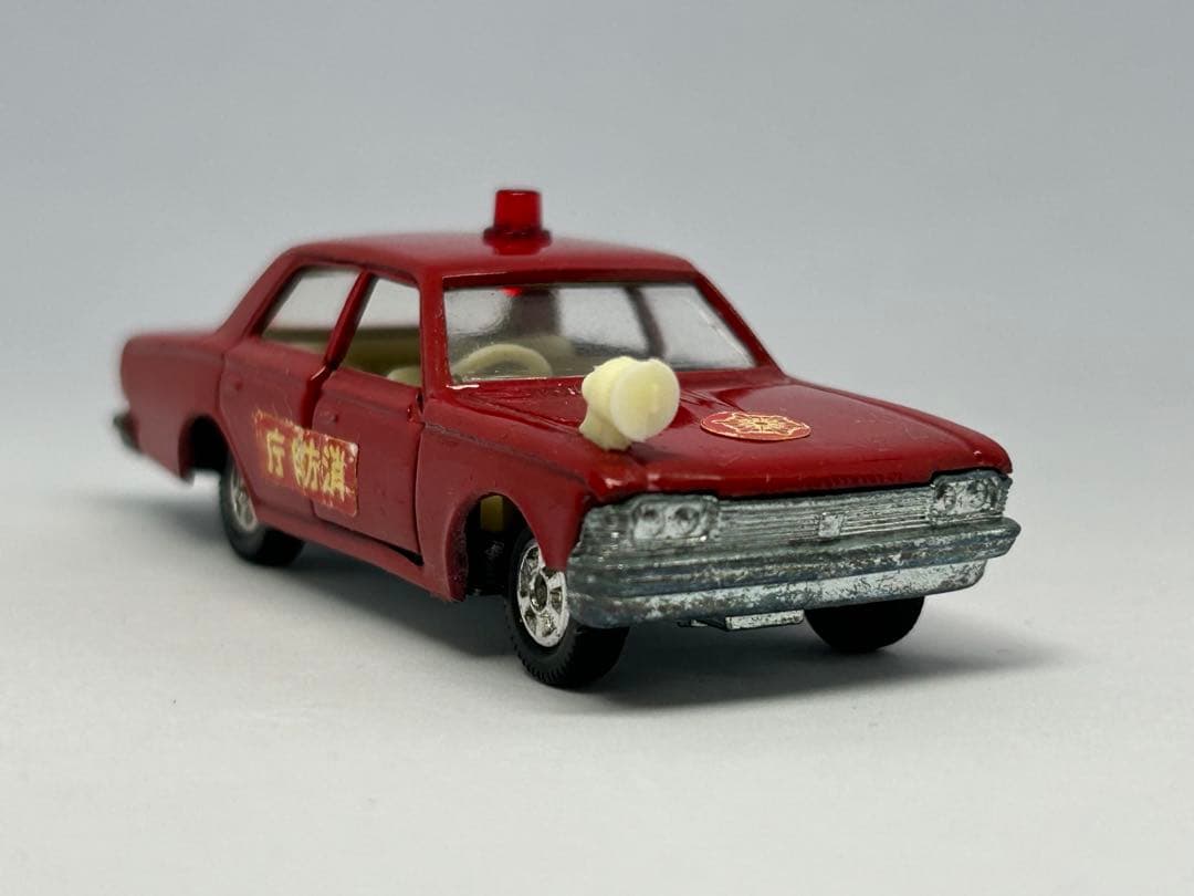 トミカ No.27 クラウン ファイアチーフカー 日本製 黒箱 1Dホイール