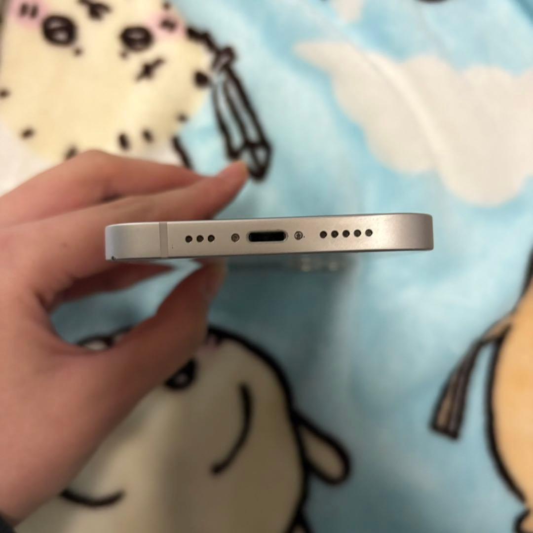 A*a様 Apple iPhone 13 ホワイト 本体