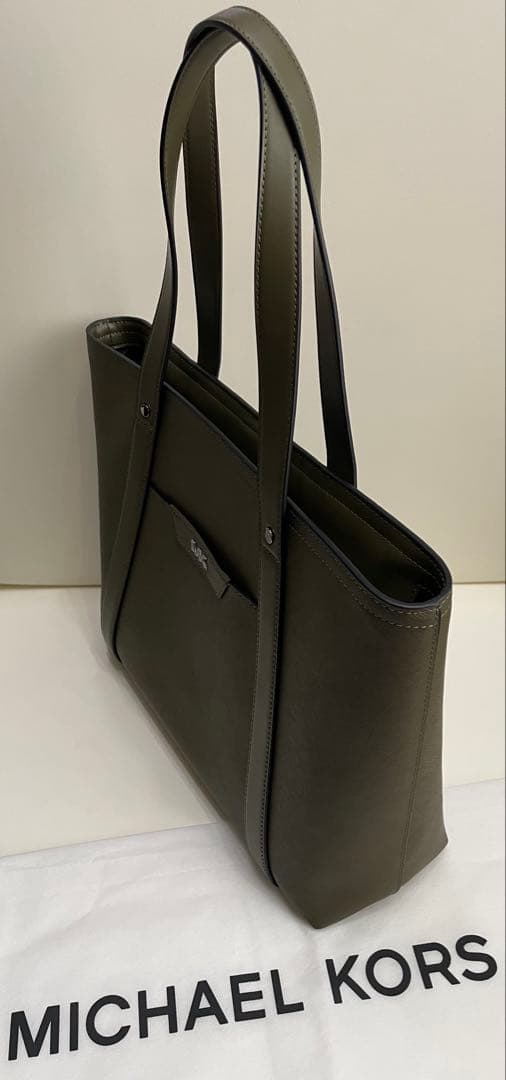 【新品未使用❤︎】MICHAEL KORS オリーブビジネスバッグ　マイケルコース