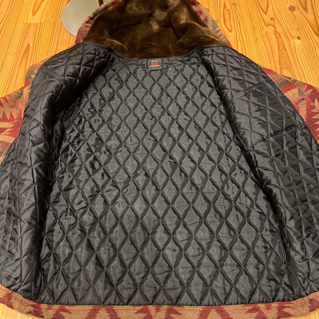 幾何学模様ウールジャケット フード付き