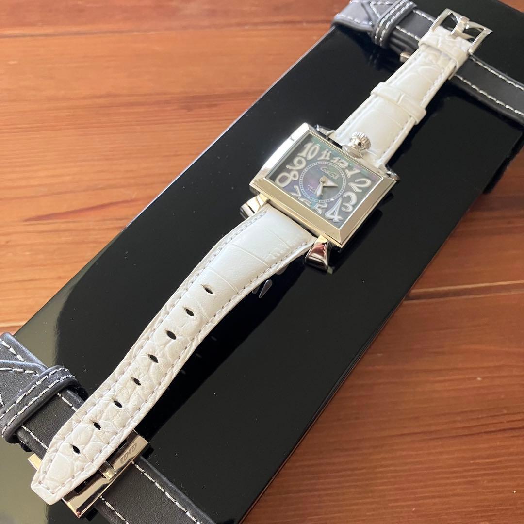 GaGa Milano ガガミラノ　ホワイトレザー 腕時計　アナログ時計