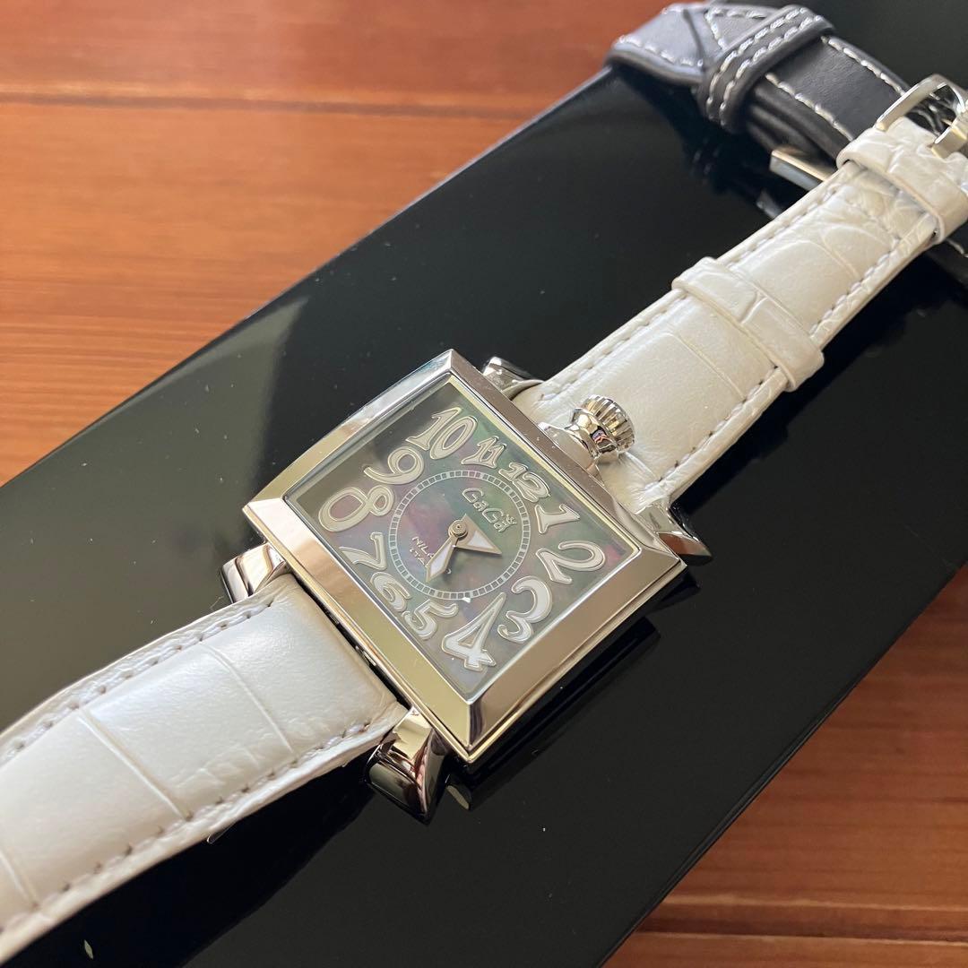 GaGa Milano ガガミラノ　ホワイトレザー 腕時計　アナログ時計