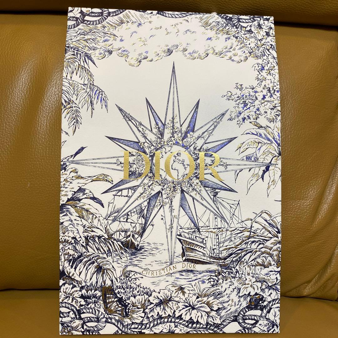 Dior 2022クリスマス限定箱、ショッパー
