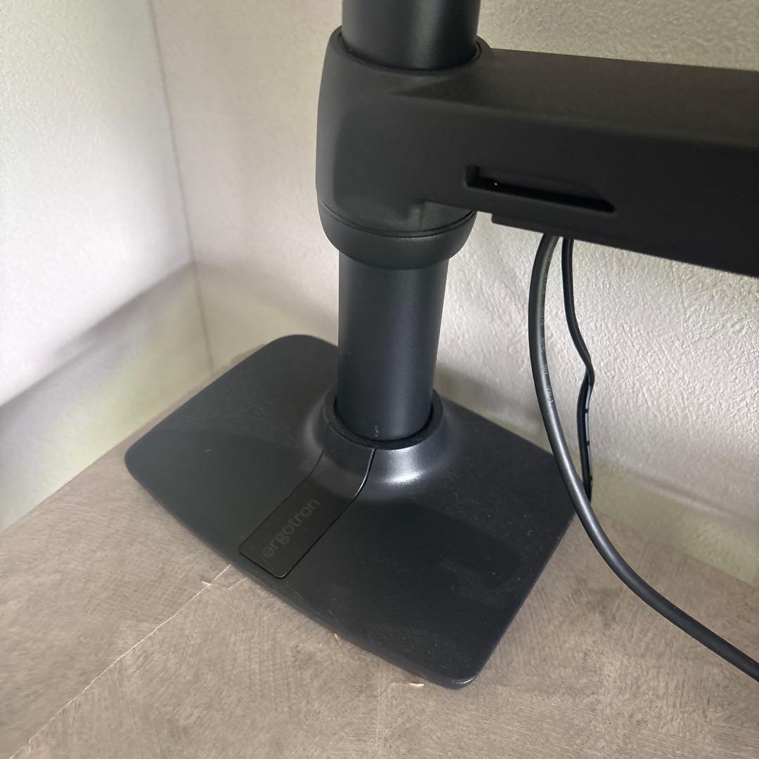 4kモニター　エルゴトロン セット