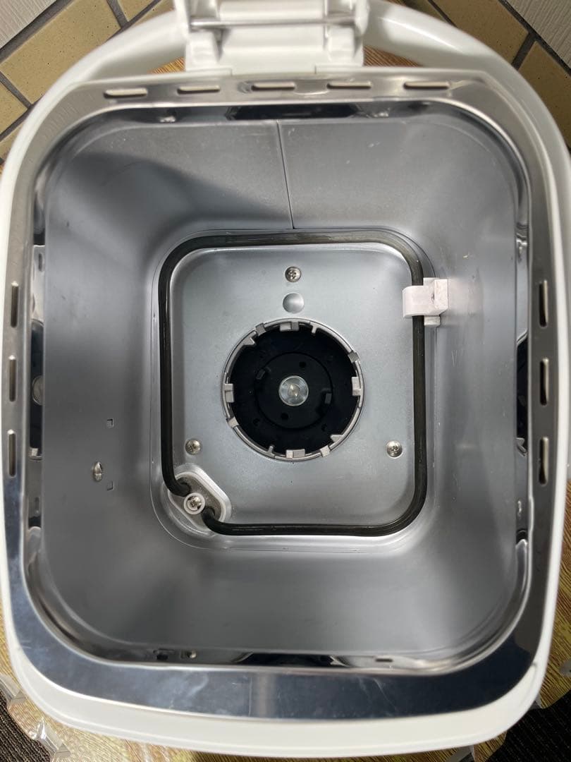 象印 【パンくらぶ】 BB-HE10 ホームベーカリー 2022年製