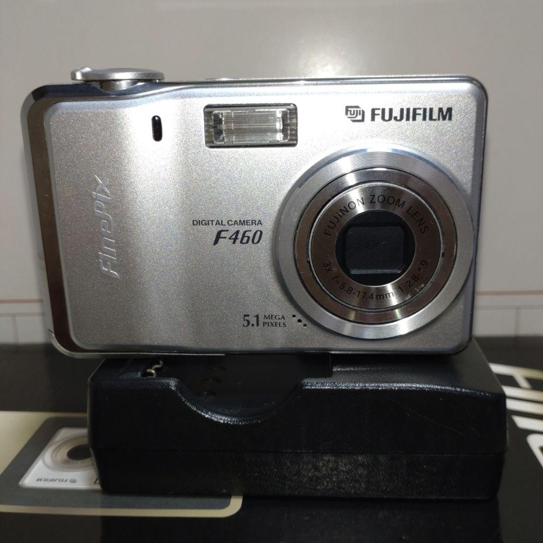 FUJIFILM　FinePix Ｆ460 デジタルカメラ XDカード付