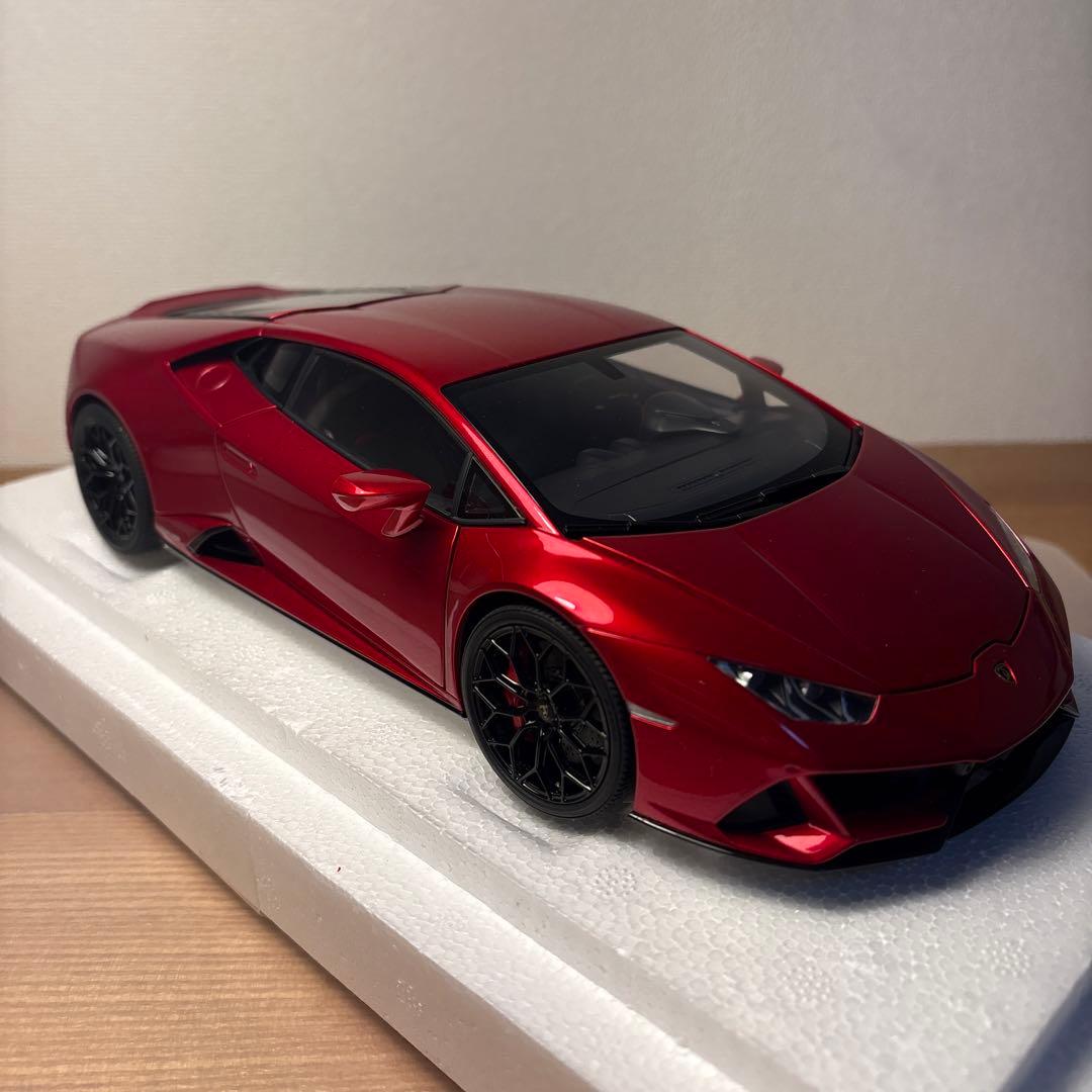 オートアート　ランボルギーニ　ウラカン　EVO 1/18 ミニカー　レッド