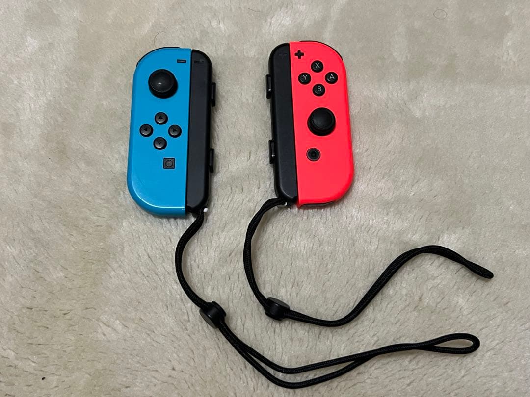 Nintendo Switch 本体 ネオンブルー・ネオンレッド　2017年製