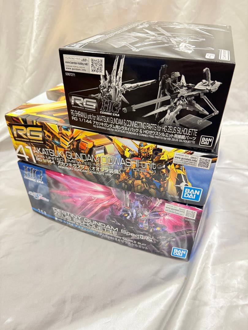 RGアカツキガンダム HGデスティニーSpecⅡ&ゼウスシルエット RGシラヌイ