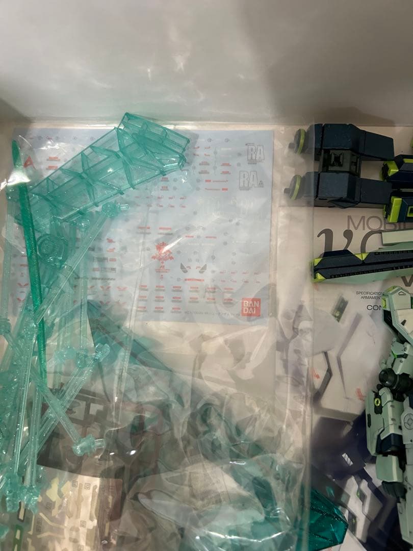 組み立て済みRX-93 νガンダム Ver.Ka & RGZ-91 Re-GZ