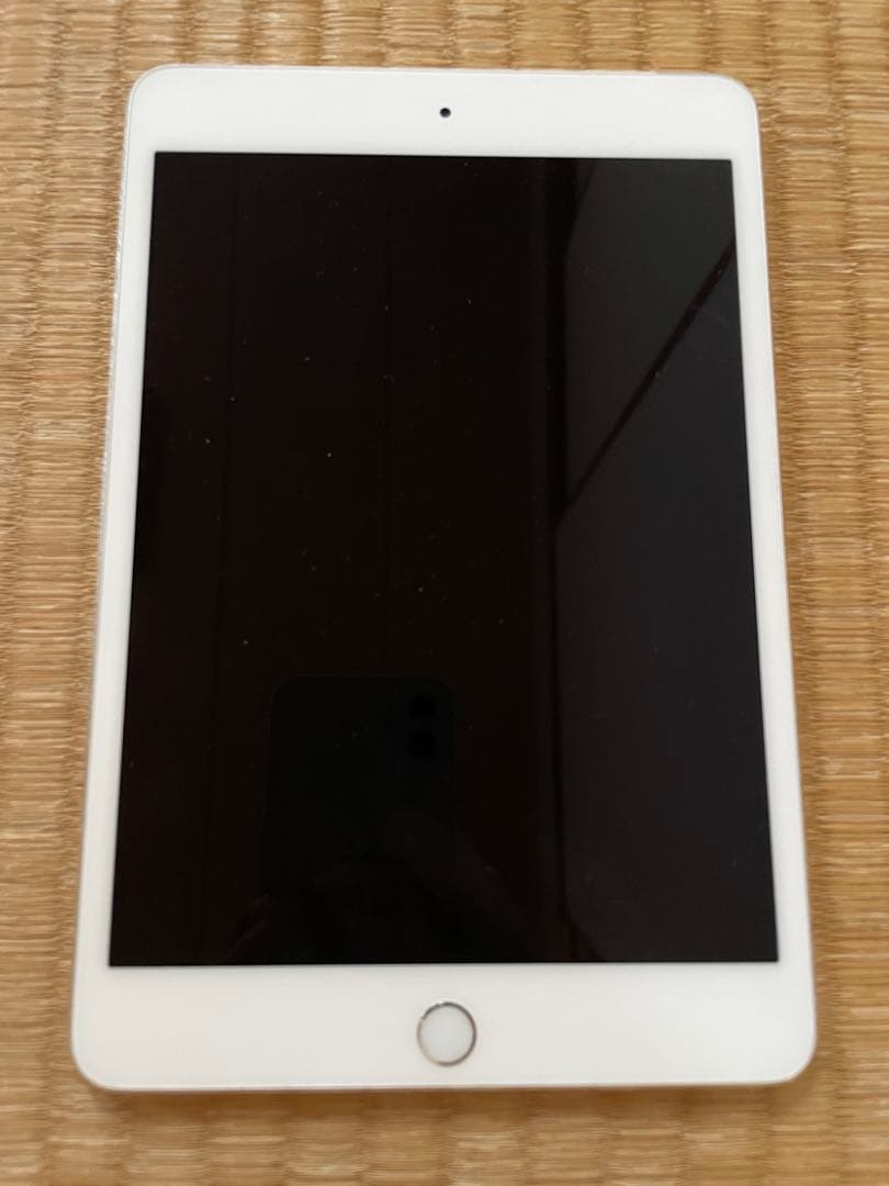★超美品★iPad mini 4 セルラー 128GB シルバー 容量97%
