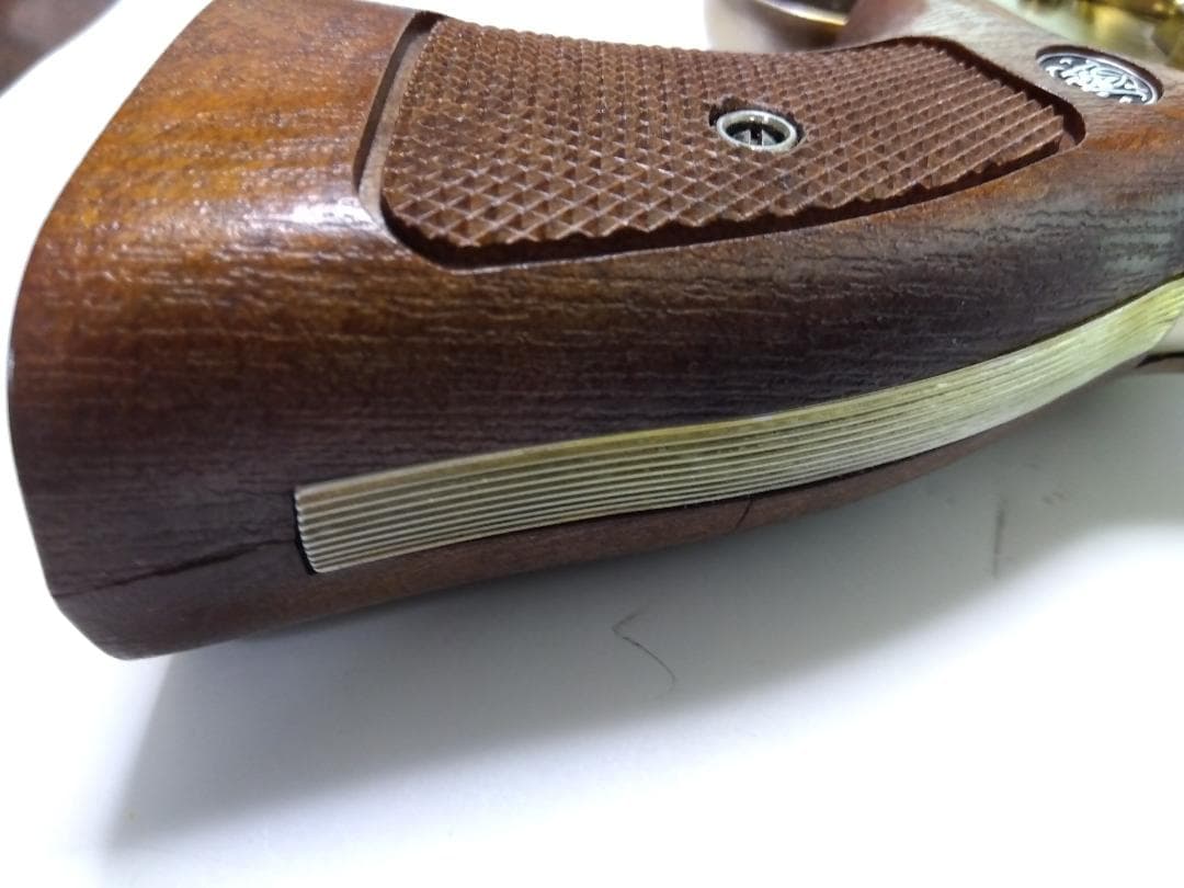 コクサイ　Smith & Wesson 　44マグナムM29　4インチ　木グリ