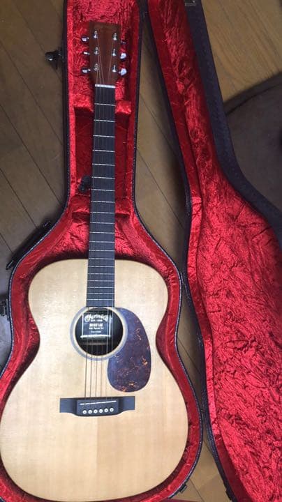 Martinのエレキギター
