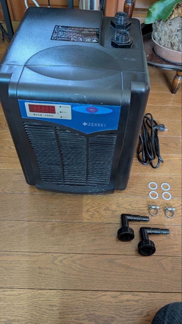 メ*ン様 ゼンスイ水槽用クーラー ZR-75E ジャンク