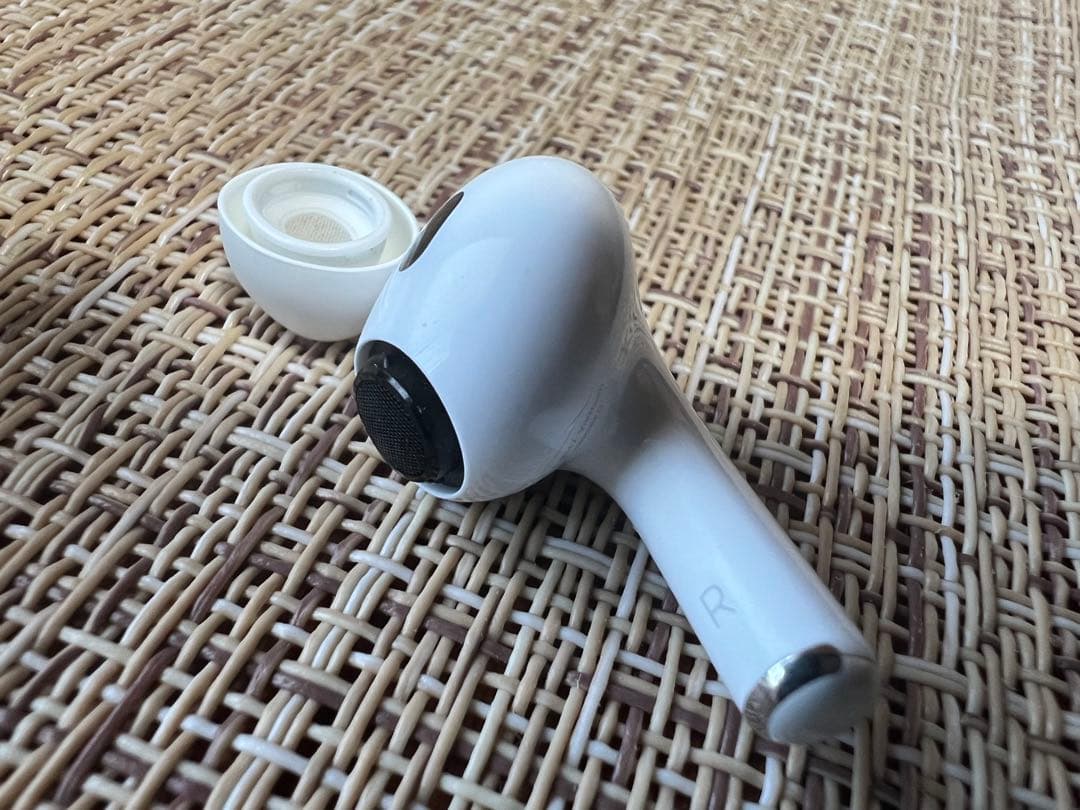 AirPods Pro 2本体 充電ケース付き 訳あり