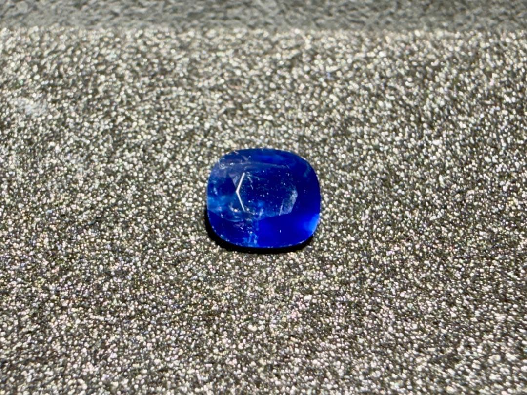 【ビルマ(ミャンマー)産】非加熱ロイヤルブルーサファイア　GIA鑑 1.46ct