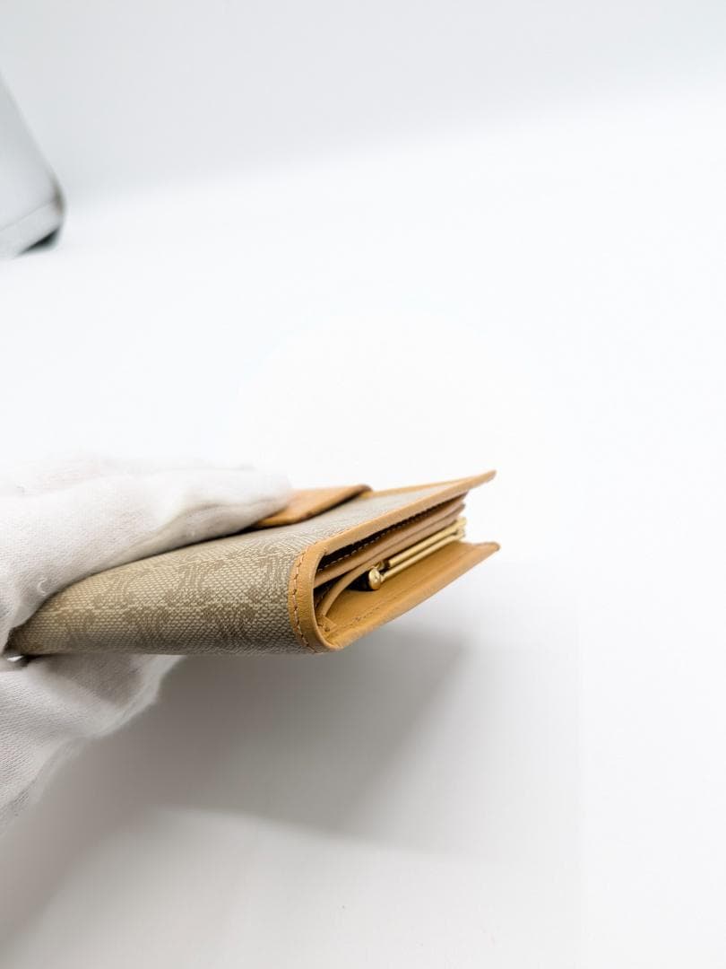 良品✨ セリーヌ ２つ折り財布 マカダム PVC ベージュ 0LN