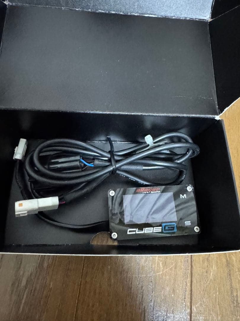 aRacerのマルチモニター キューブG