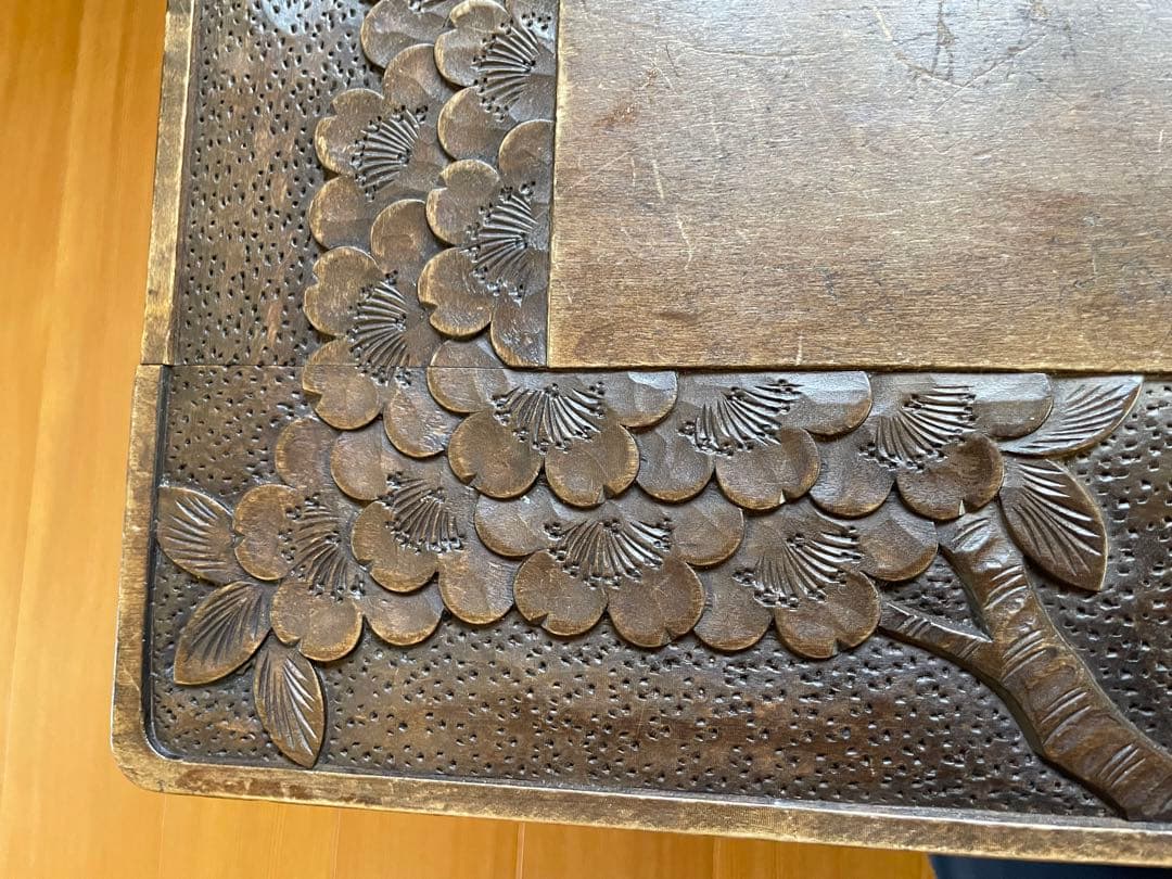 tuttorikogaraさま専用！アンティーク　軽井沢彫　机　座卓