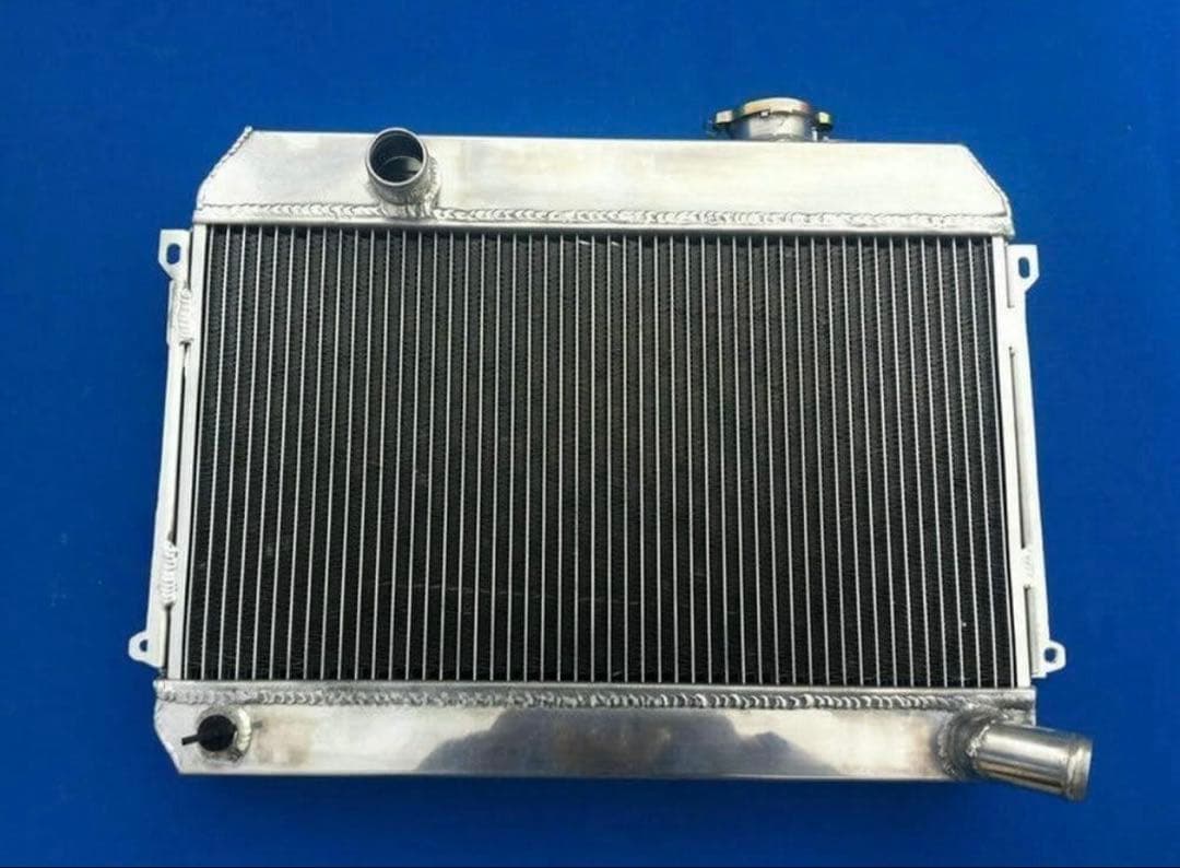 専用‼️510系 ブルーバード ダットサン ラジエーター MT用 3層