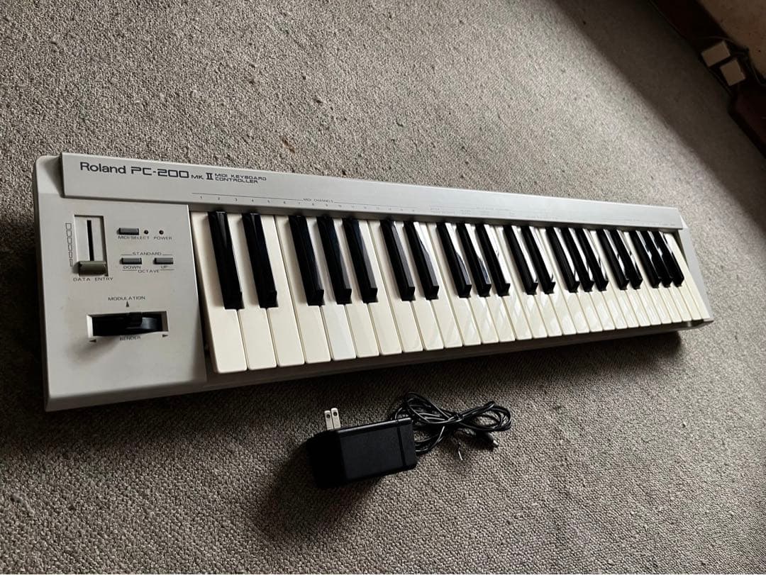 Roland MIDIキーボード PC200 ソフトケース付