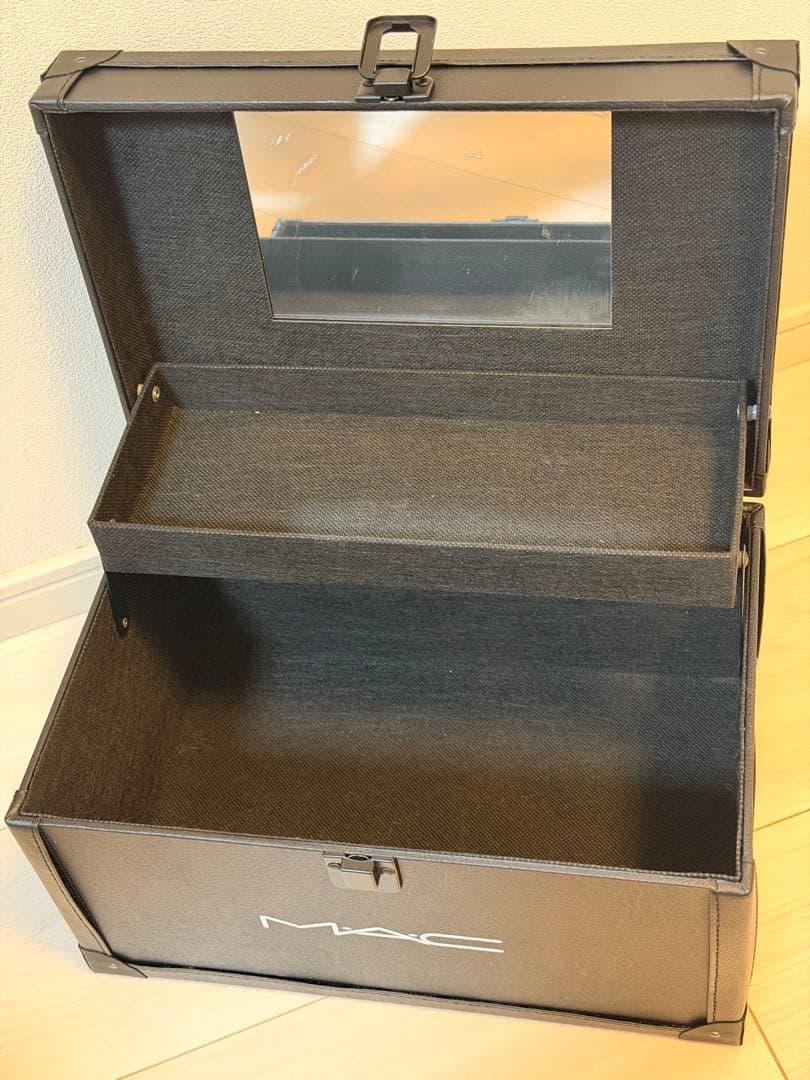 MAC マック　ミラー付き　メイクボックス　ノベルティ