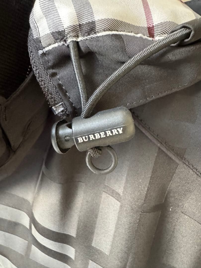 バーバリーブラックレーベル　シャドーチェック柄ナイロンブルゾン アウター M