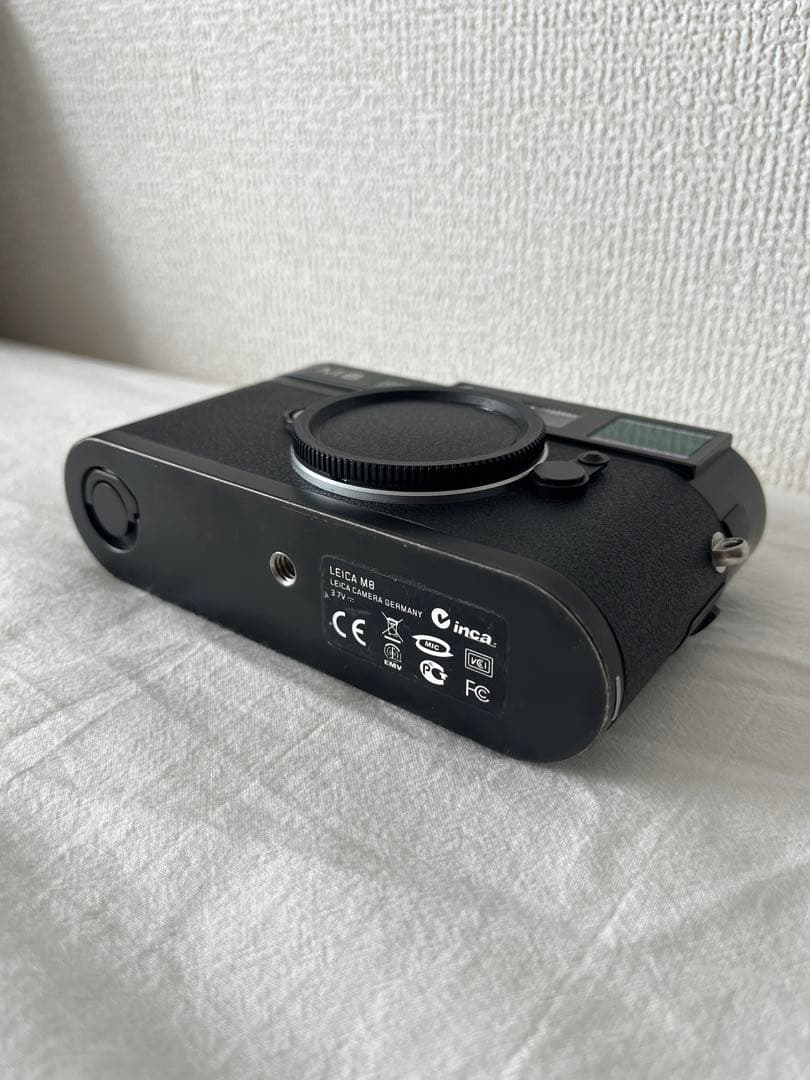 Leica M8ブラッククロームボディ+ 純正レンズフィルターUV/IR E39