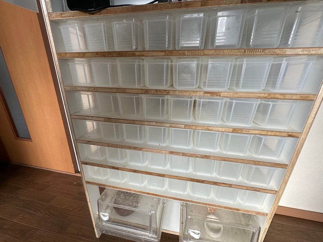 爬虫類ケージ、インキュベーター