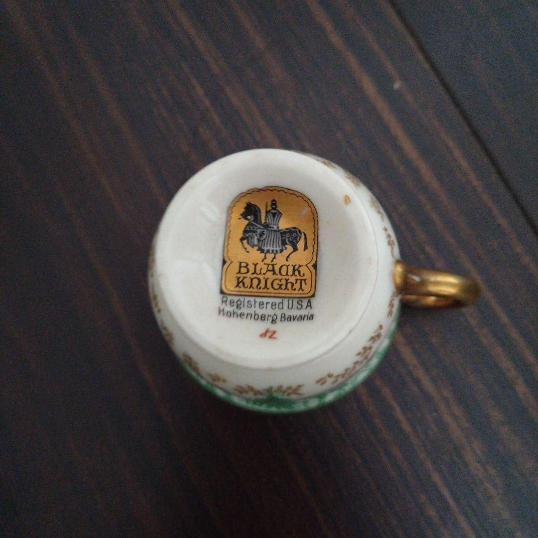 ブラックナイト　アンティークデミタスカップ＆ソーサー４客