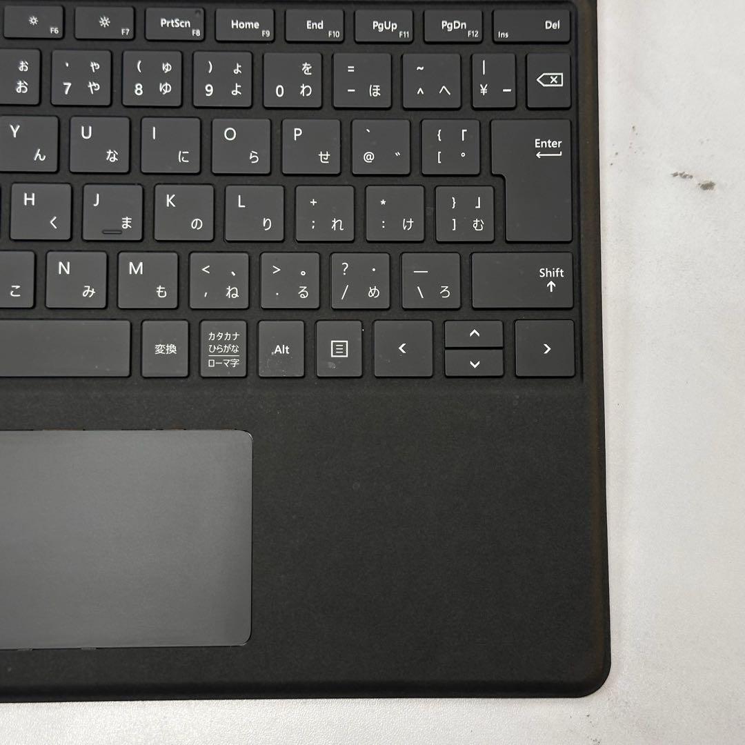 【準新品】　Surface Pro8 i5/8/256 Office