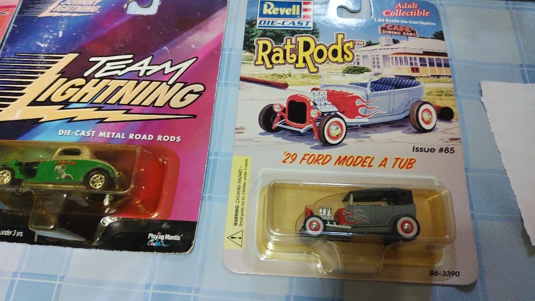 ④ Hotwheels Revell American Graffiti