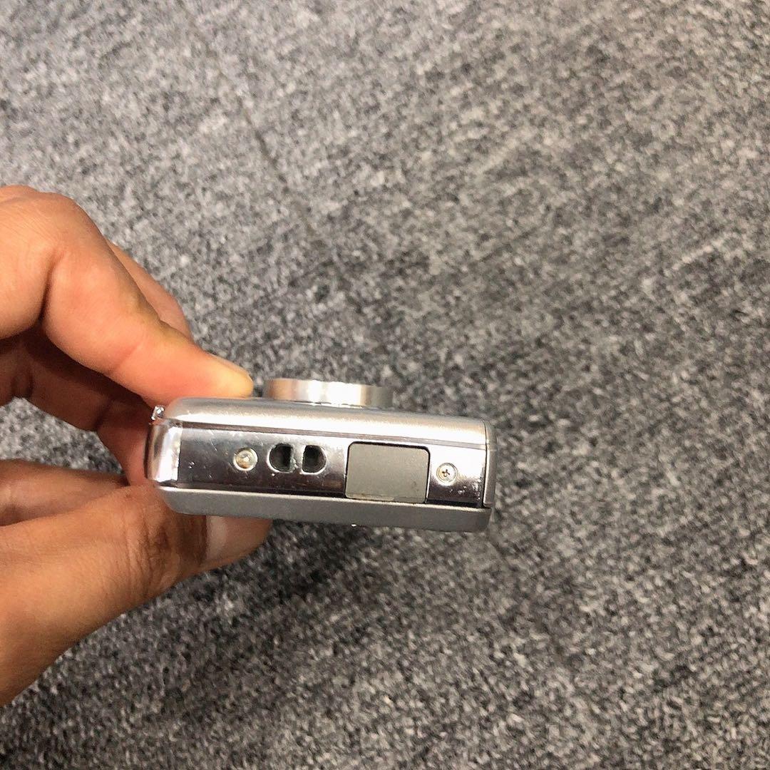 通電確認Panasonic DMC-FH6 デジタルカメラ　1個　マ098