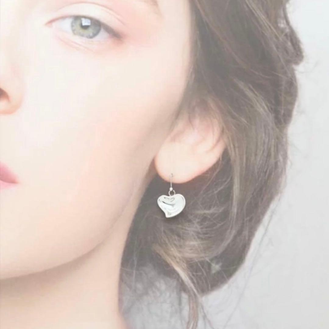 【美品】✨Tiffany & Co. ✨カーブドハート　ピアス