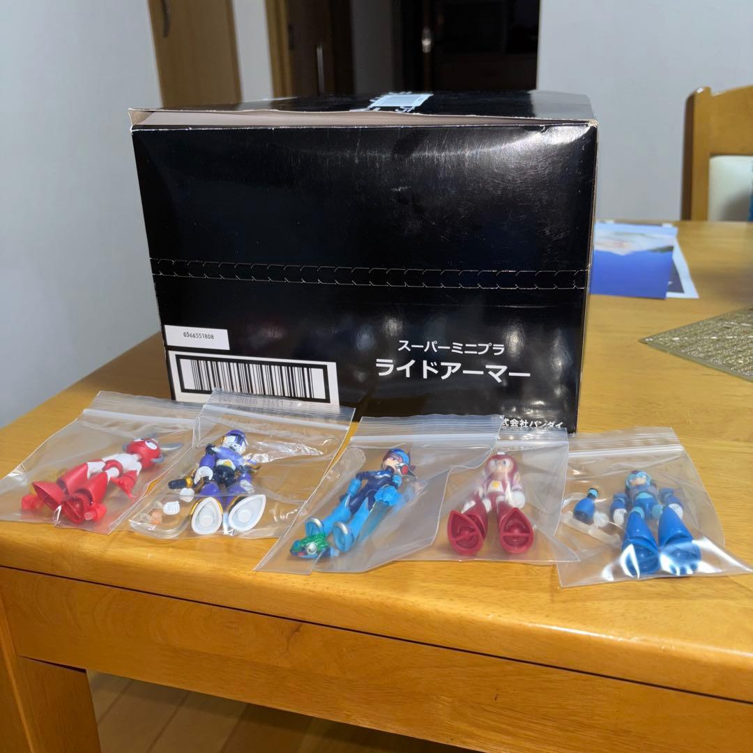 スーパーミニプラ　ライドアーマー　66アクションダッシュROCKMAN2 2個付