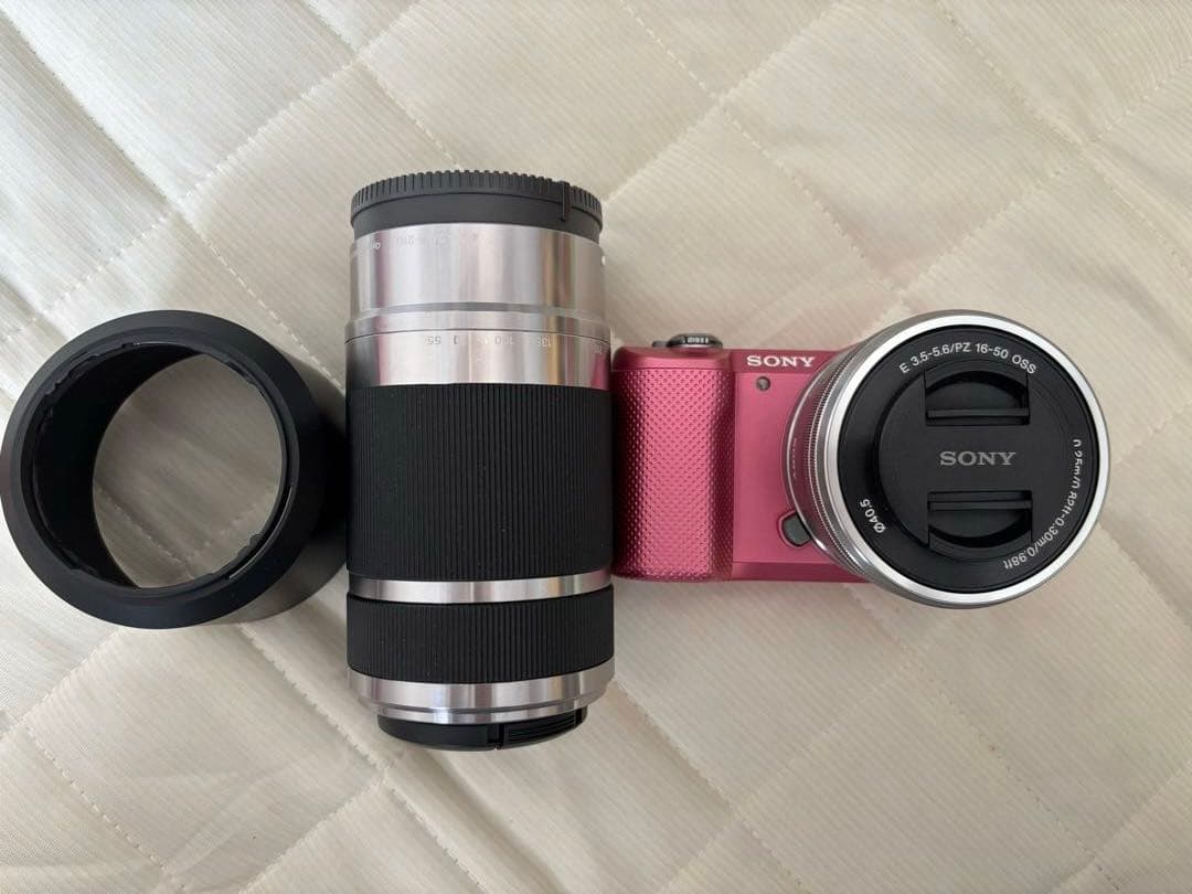 SONY ミラーレス　デジタル一眼カメラ 　α5000 ピンク