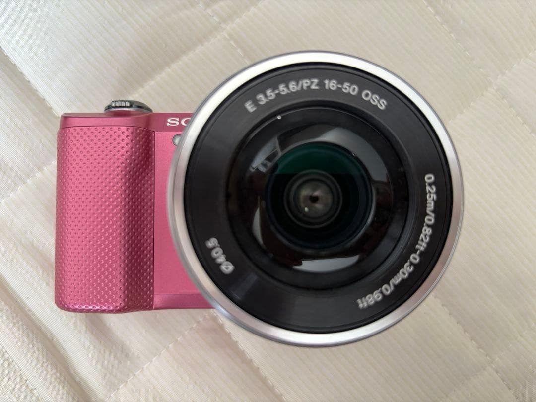SONY ミラーレス　デジタル一眼カメラ 　α5000 ピンク